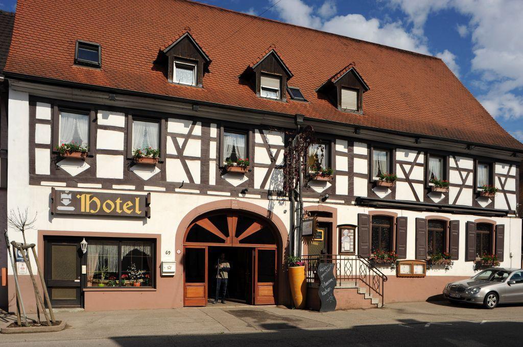 Landgasthof Sonne Hotel Boetzingen Buitenkant foto